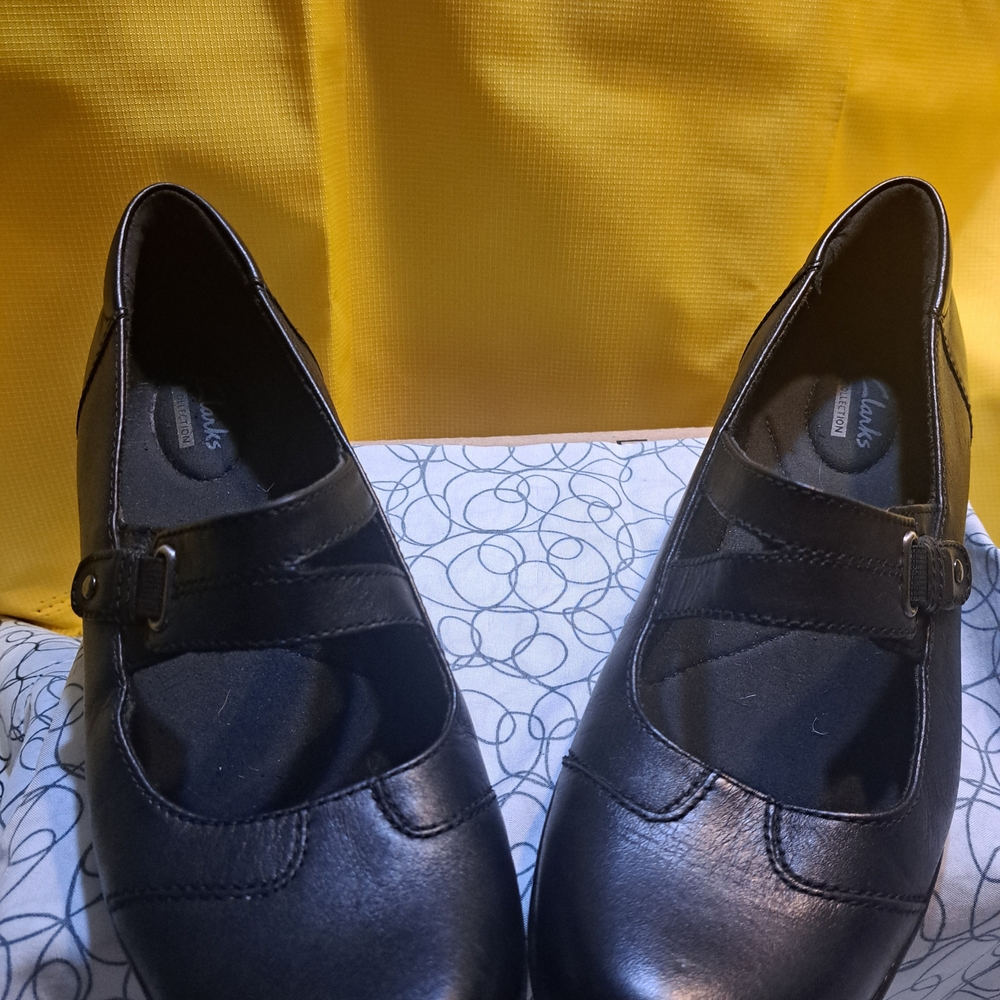 Clarks Women's Black Leather Shoes